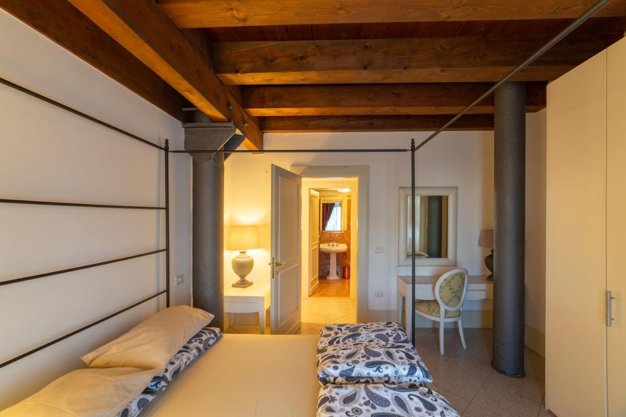 Youatmolino Canal View Apartment Venetië Buitenkant foto