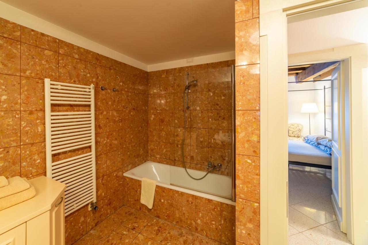 Youatmolino Canal View Apartment Venetië Buitenkant foto